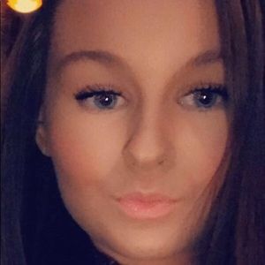 Meet your Posher, Gillian